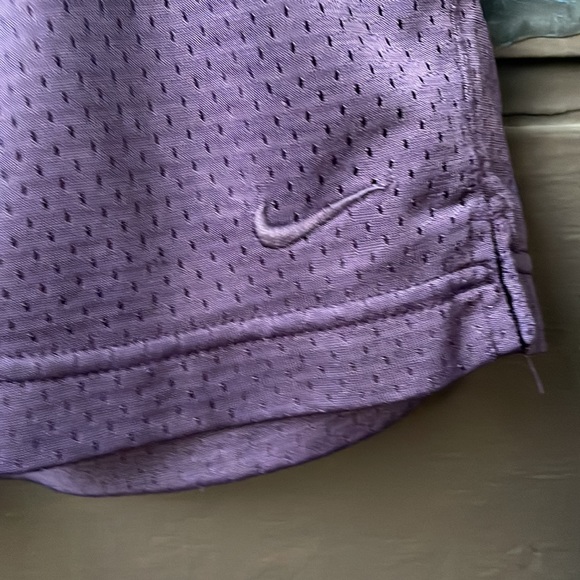 Nike Pair Shorts - Picture 3 of 11